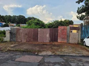Terreno - Venda - Xaxim - Curitiba - PR
